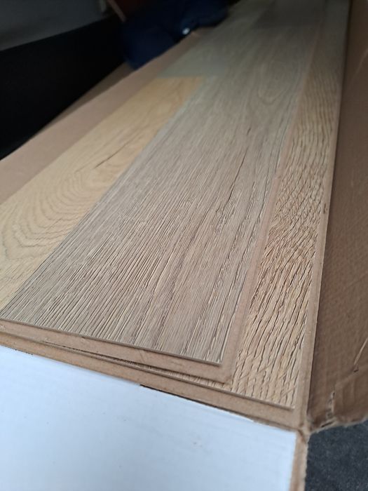 Чисто нов ламинат 8мм 18кв.