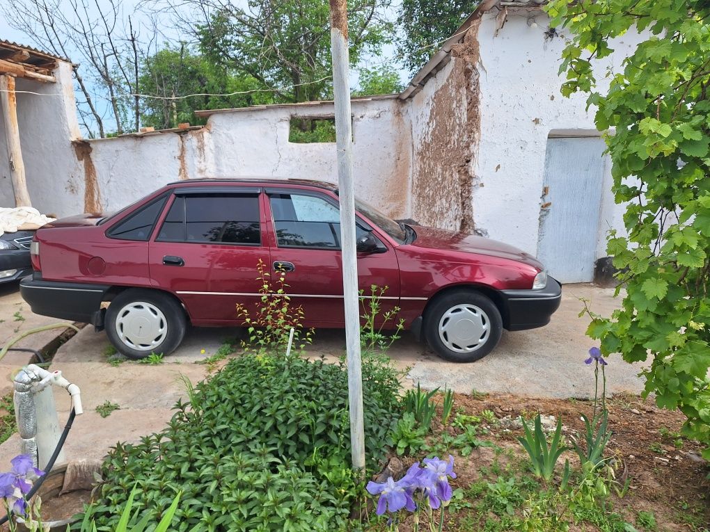 Nexia 1 ,1999,super sons koreyskiy tramblyor,БЕНЗИН, ВАРИАНТ, кўрилади