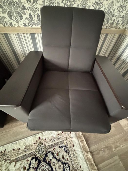 Диван и два кресло