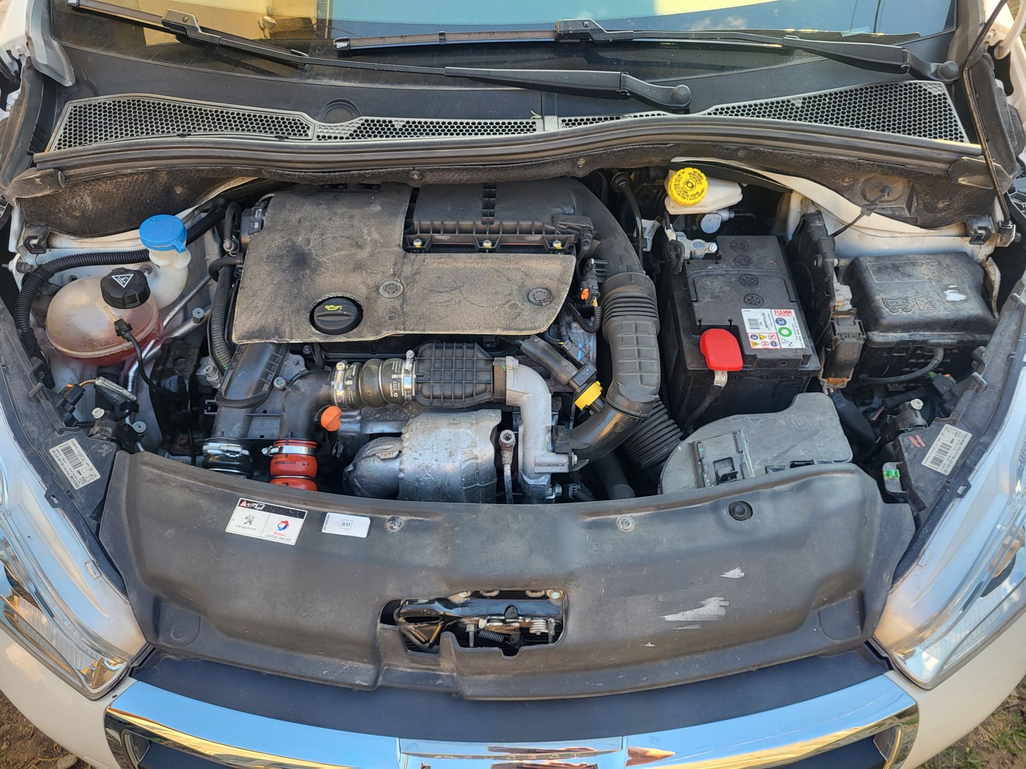 Продавам Пежо 208 Peugeot