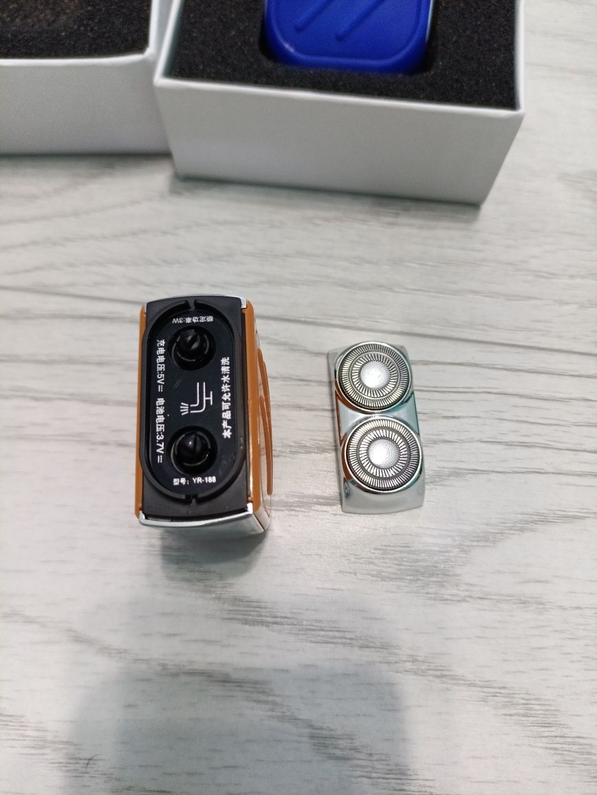 Aparat de ras cu acumulator