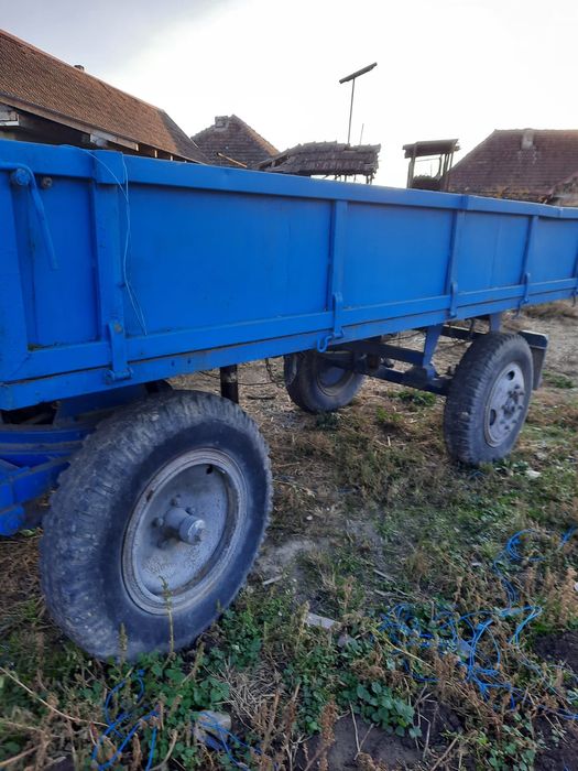 Tractor fiat + remorca