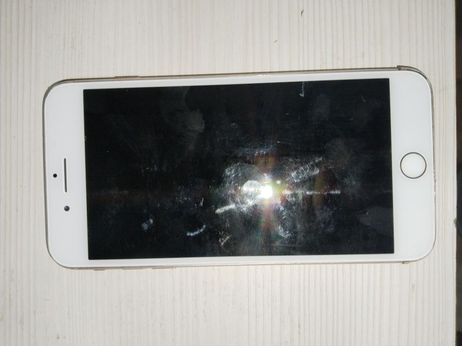 Айфон 8 плюс сатылады