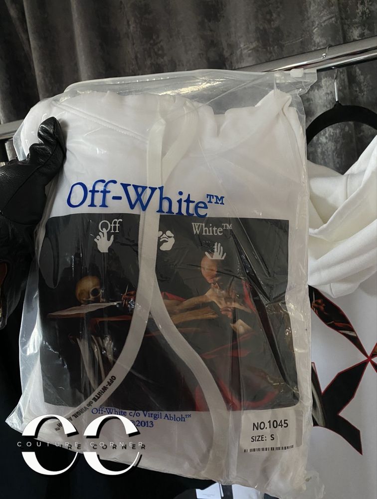 Hanorac OFF-White • Calitate Top • Caravaggio Arrows S/S • Cod QR