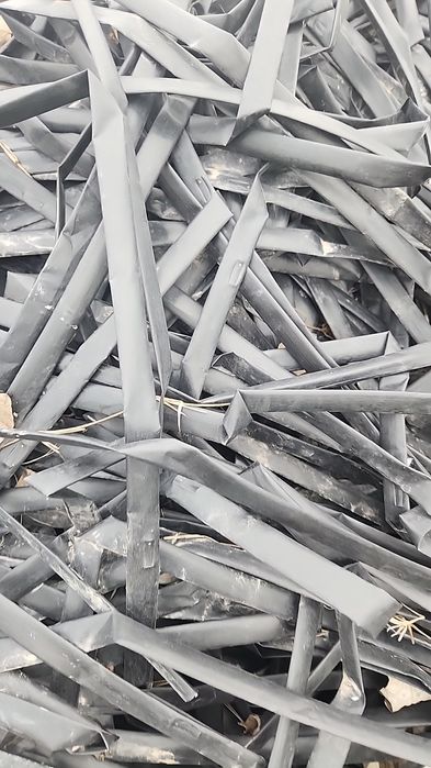 Tomchi sug‘orish. Kapinitsa shlankalar olamiz ishlatilganini.