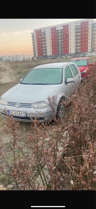 Vand golf 4 cu toate actele valabile