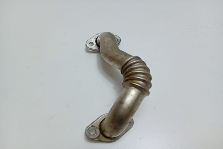Conducta EGR  1.6 tdi 03L131521Q Volkswagen VW Passat B7 seria