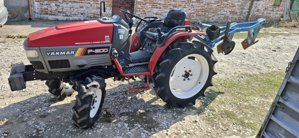 Трактор Янмар ф200 4×4