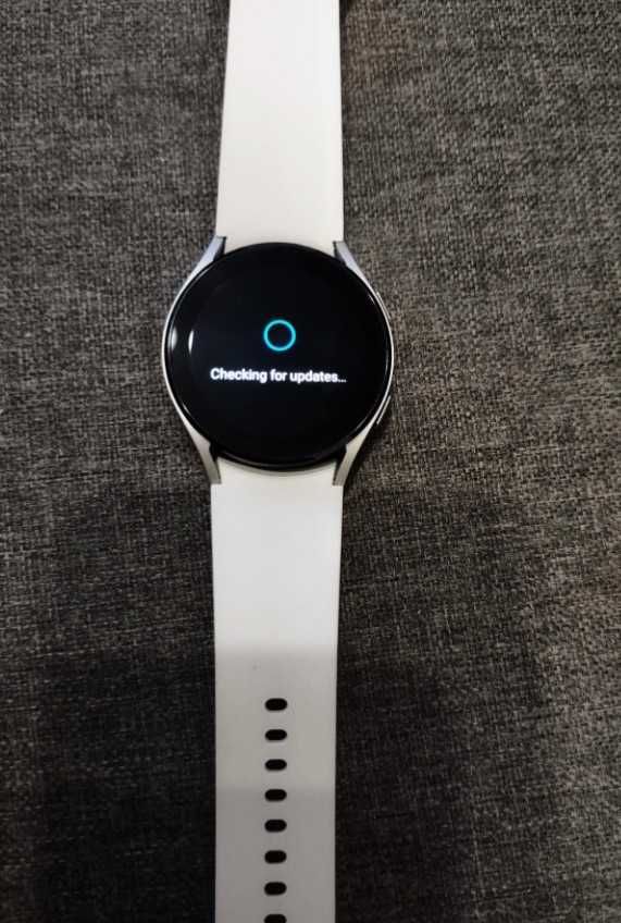 Часовник Samsung Galaxy Watch 4 40mm