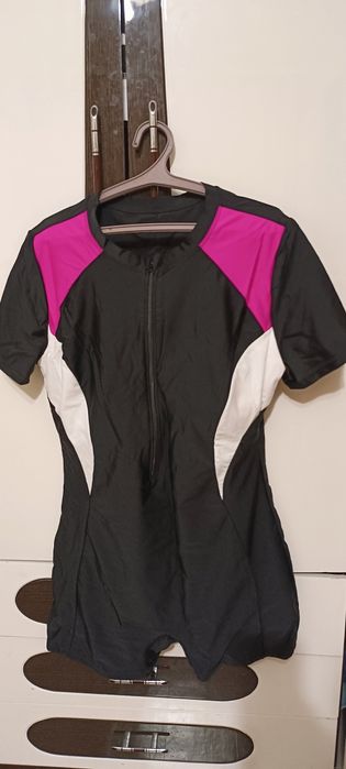 Продам купальник