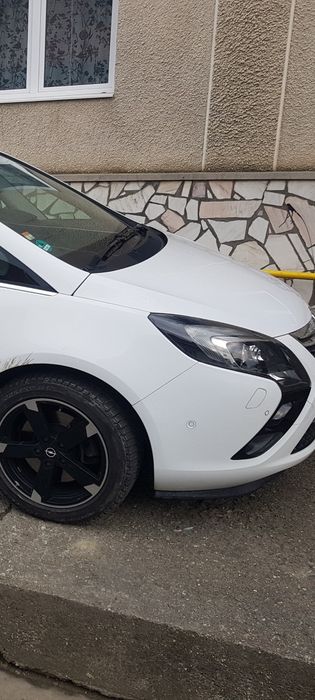Opel Zafira Tourer