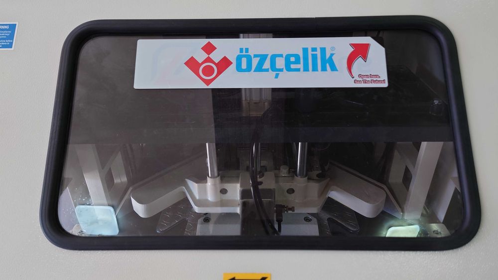 ORBIT – III Masina de debavurat automata cu o freza