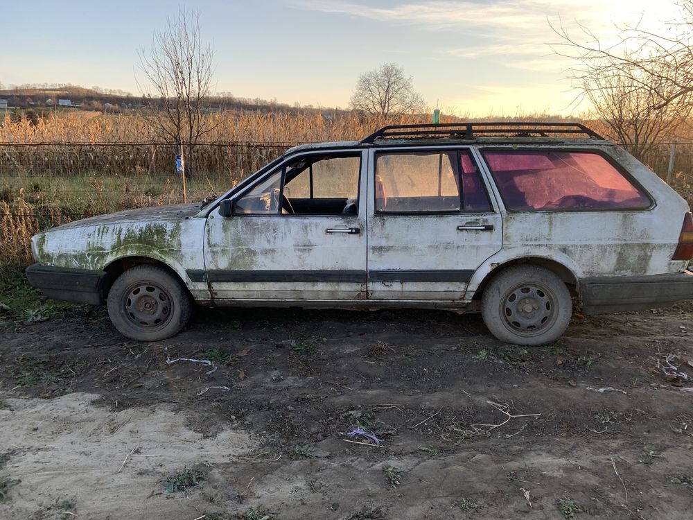 Mașina epoca vw Passat 1987