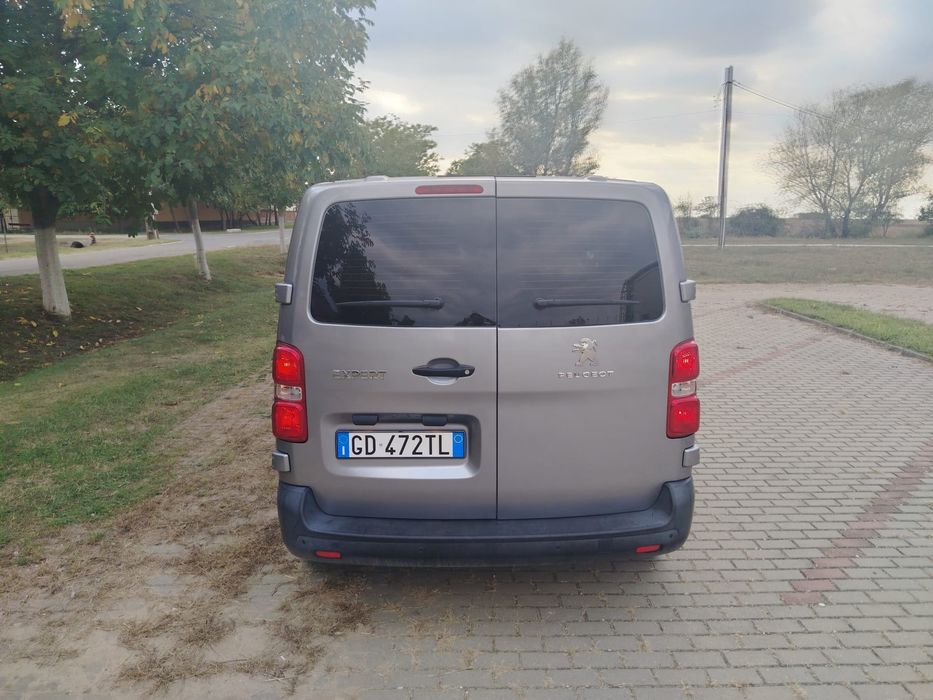 Vând Peugeot Expert 2021 1,5 Diesel 120 CP euro 6