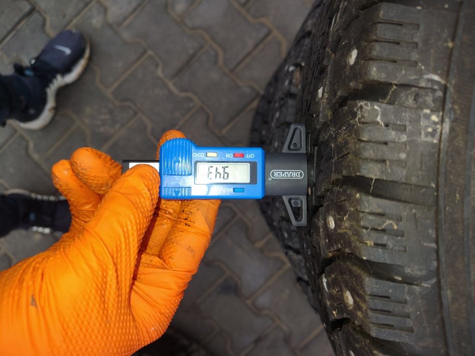 Anvelope Cauciucuri de iarna 205/65/16C Nokian Continental Bridgestone