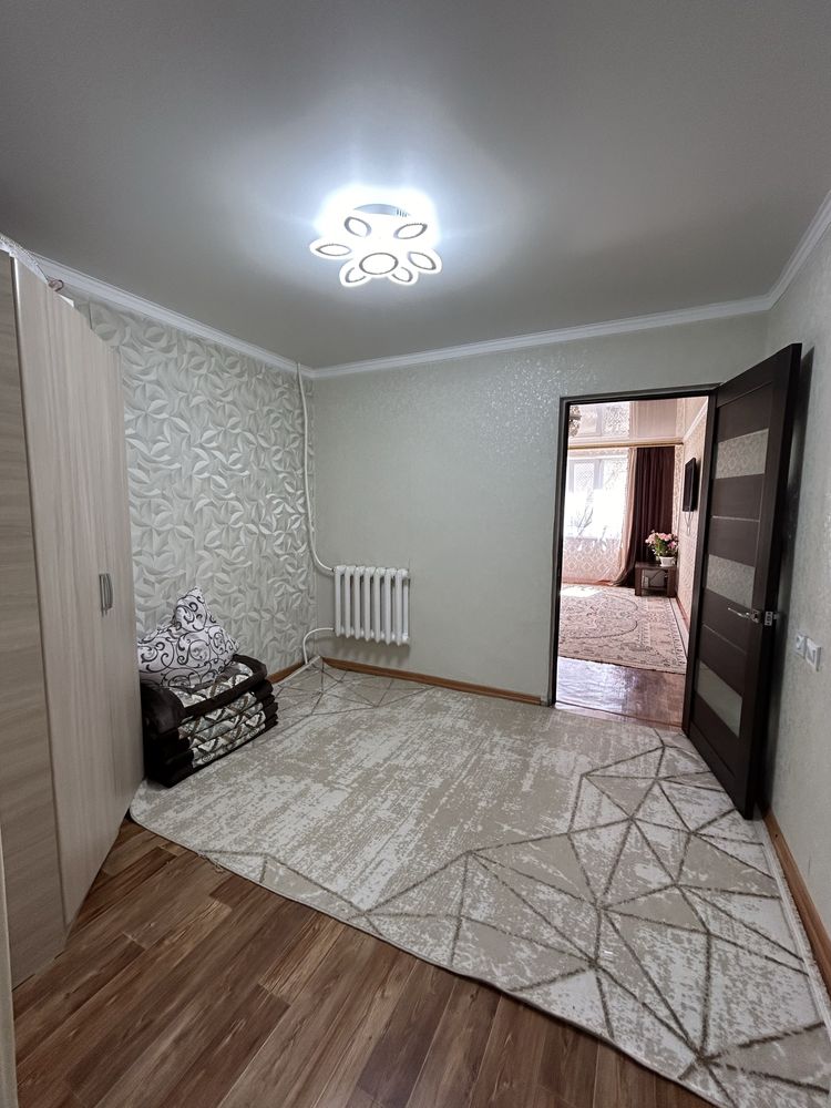 Продам 4 комнатную квартиру в районе Ремзавода