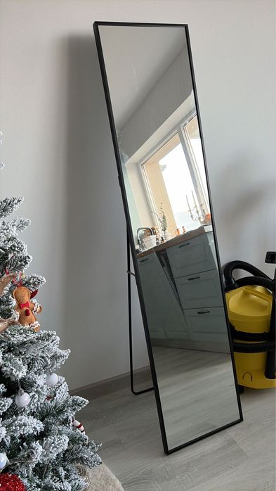 Vand oglinda de podea