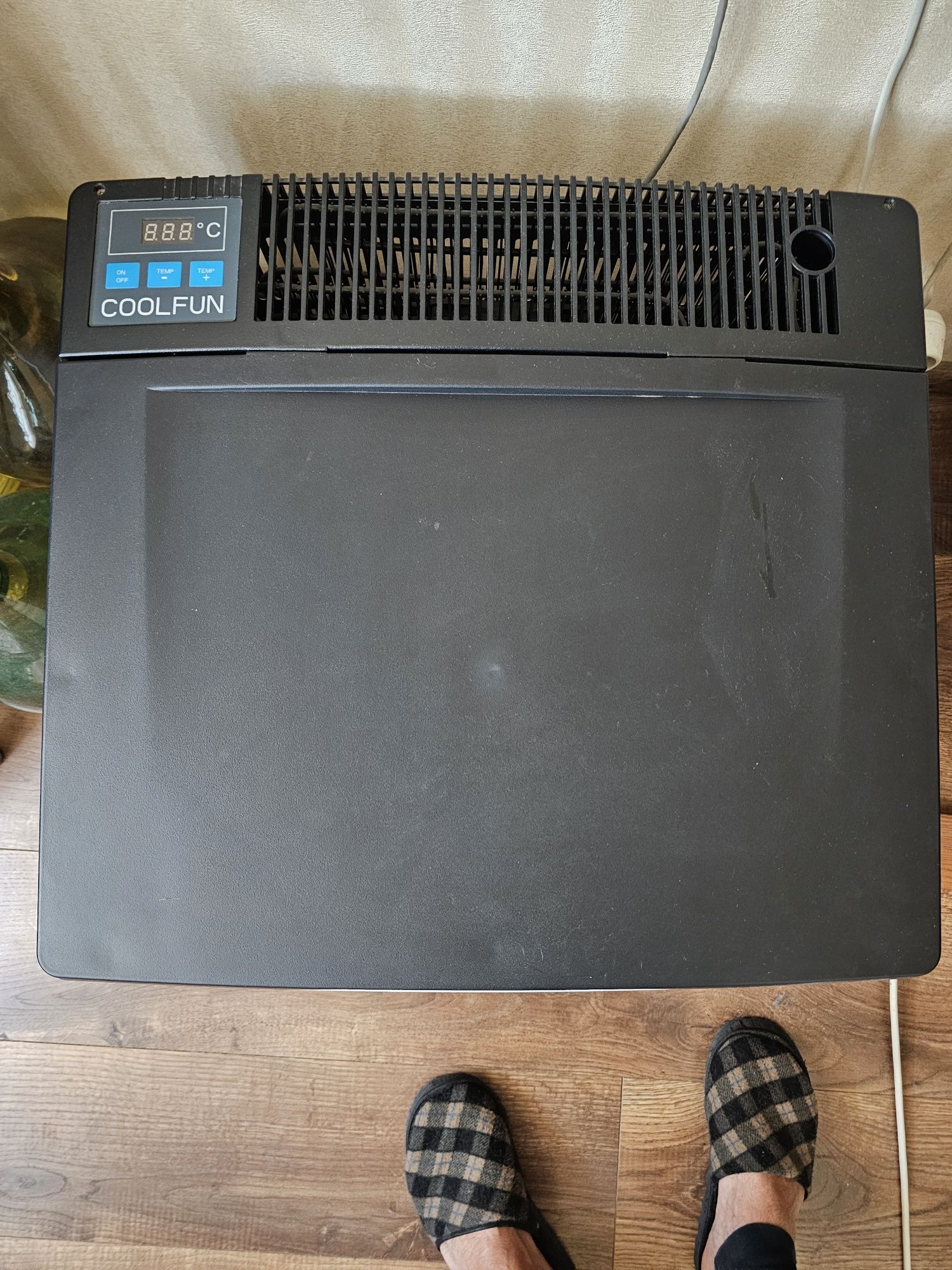 Хладилна кутия-фризер Dometic CoolFun CK-40 D Hybrid