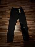 Vand pantaloni essentials prntru detali in privat