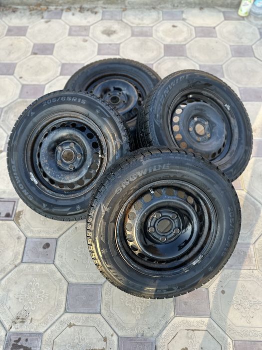 Зимние шины Р15  4 шт комплект