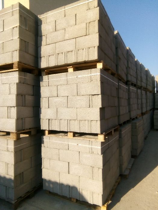 бетонни тухли блокчета