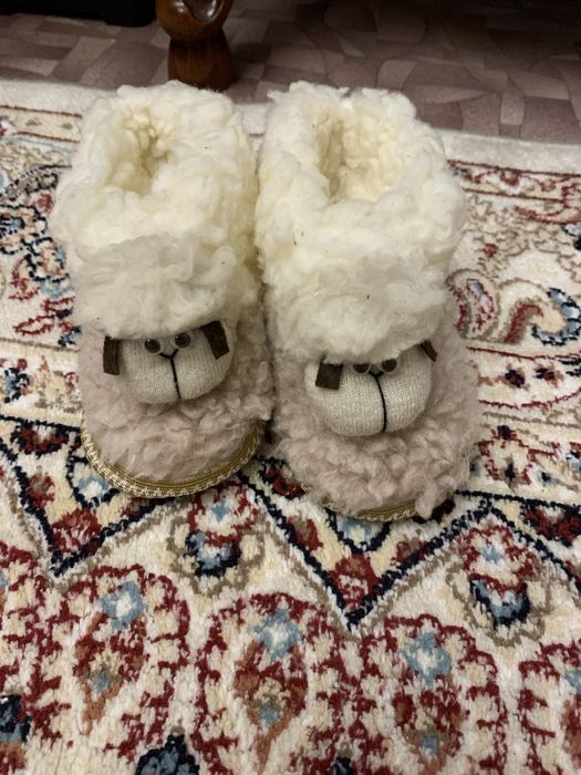 Продам домашнии тапочки для ребенка, размер 13 см