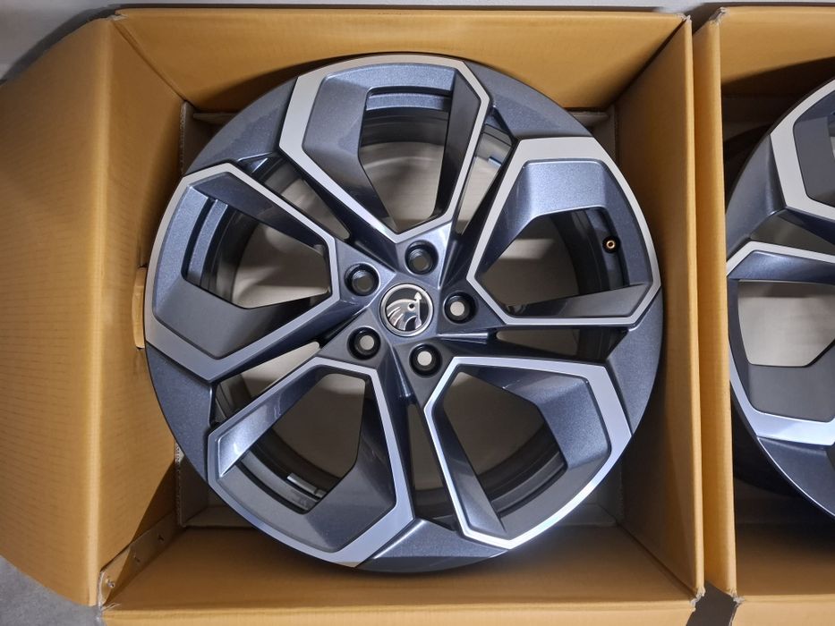 Оригинални джанти Altair 19" за Skoda Octavia 4