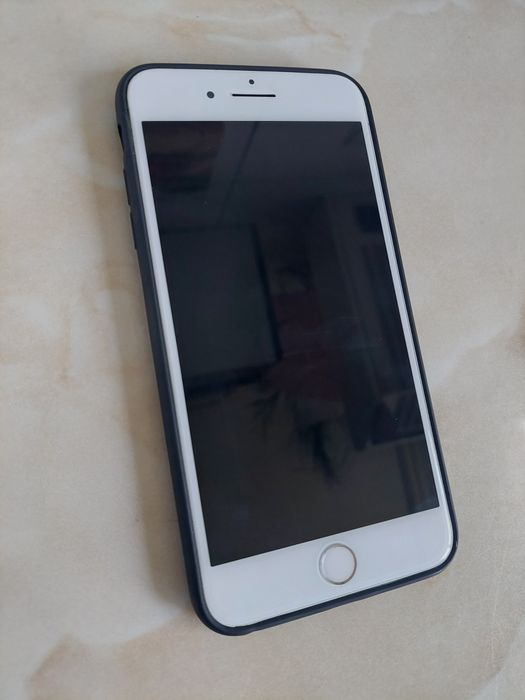 [8+] Vând Apple iPhone 8 Plus [pentru piese] + husă BONUS //poze reale