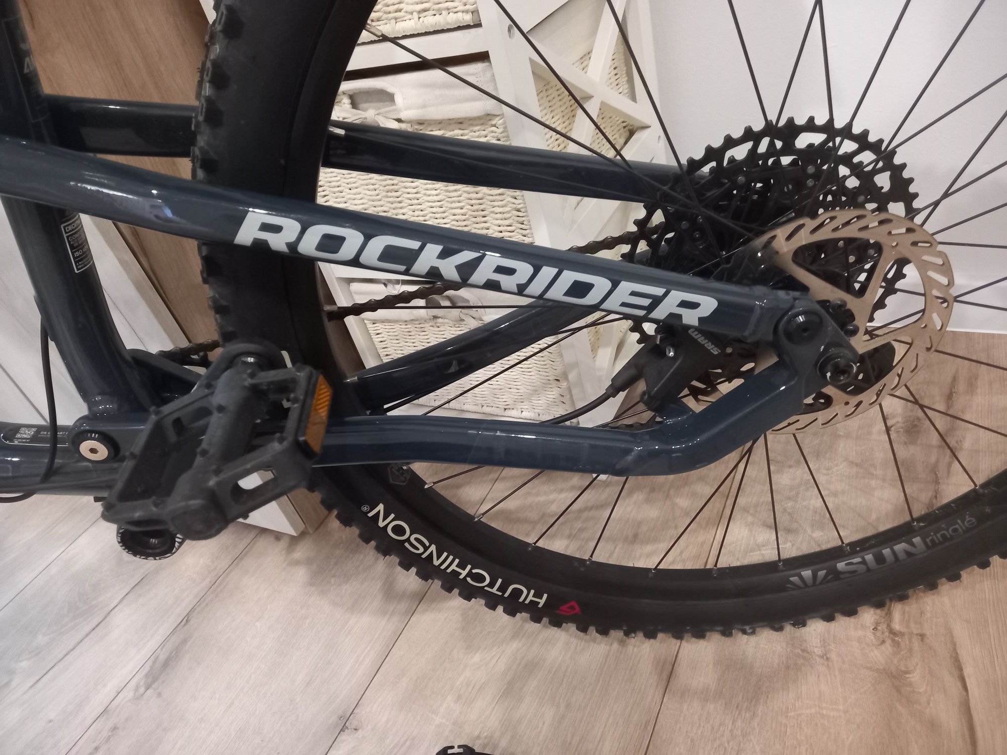 Vând Bicicletă MTB all mountain AM 50 S
Cumpărată de la Decathlon în
