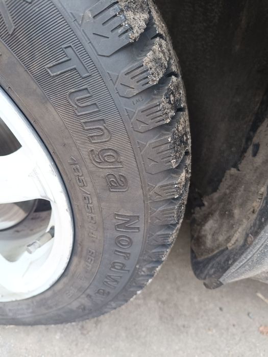 Продам зимние шины