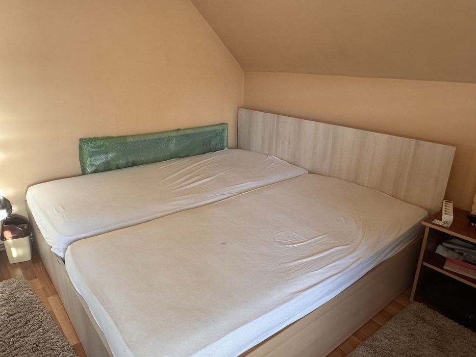 Pat cu saltea 200 x 200