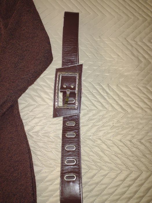 Топъл мекичък пуловер тип (рокля) +колан подарък произведен в БГ.