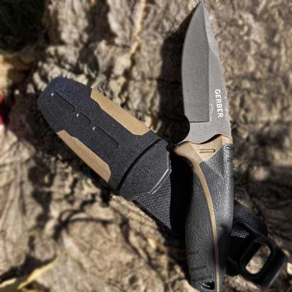 Висококачествен тактически нож GERBER с твърд калъф за колан
