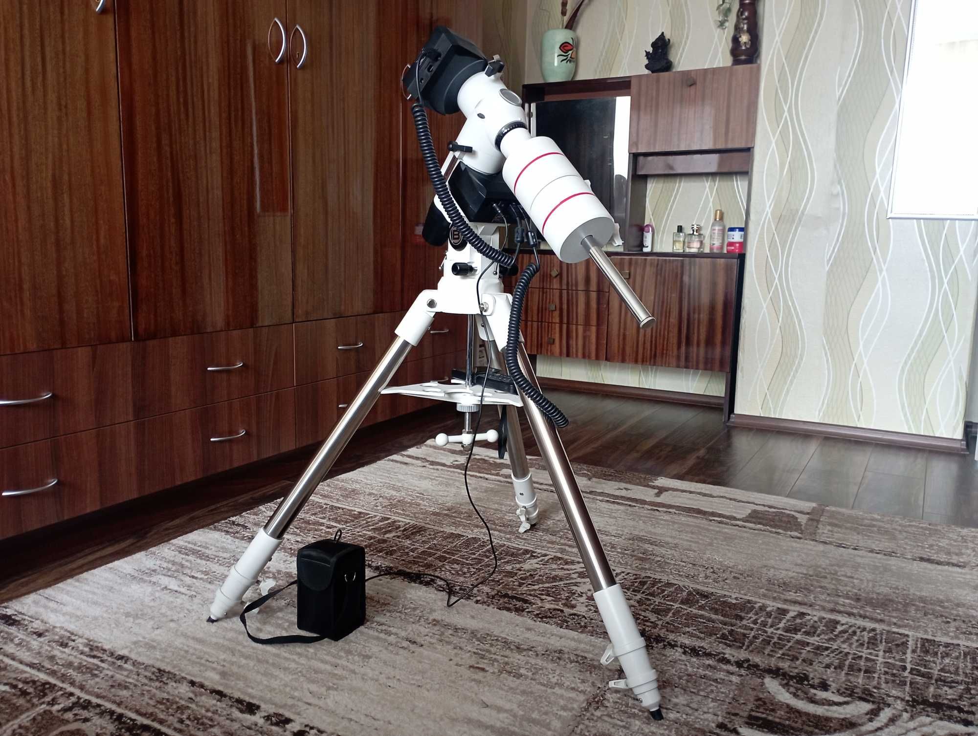 Екваториална монтировка Bresser Messier EXOS-2 EQ GoTo.