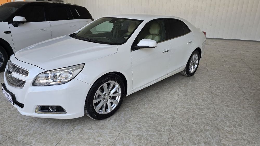 Chevrolet Malibu 1 sotiladi