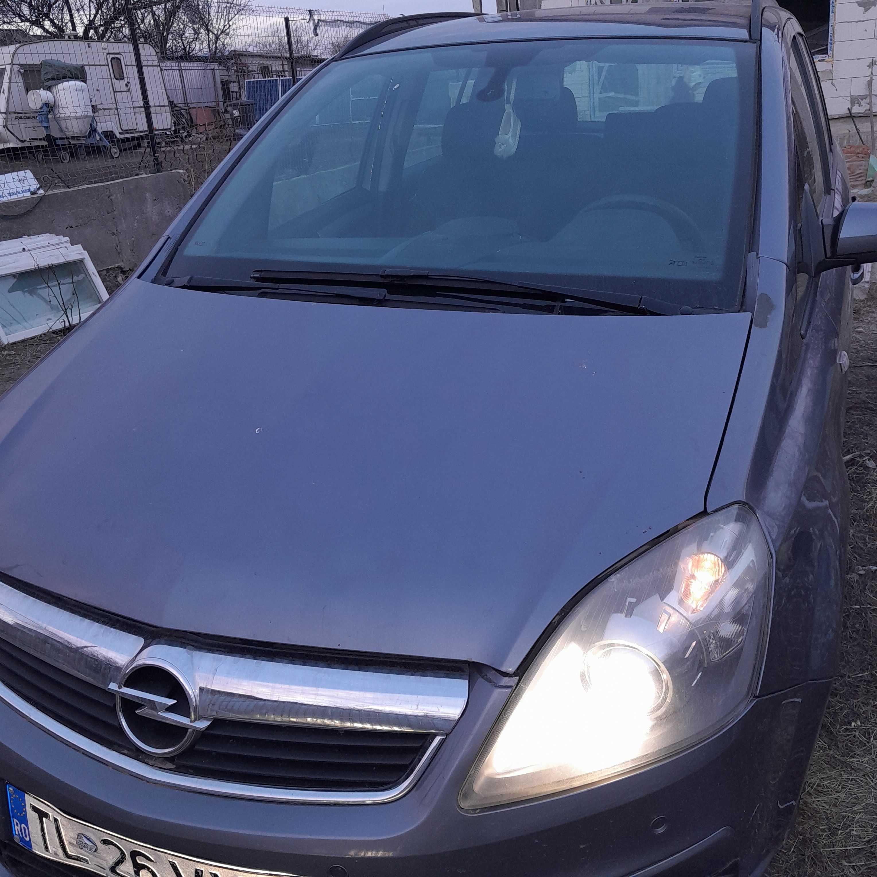 Opel zafira 2006 pret negociabil