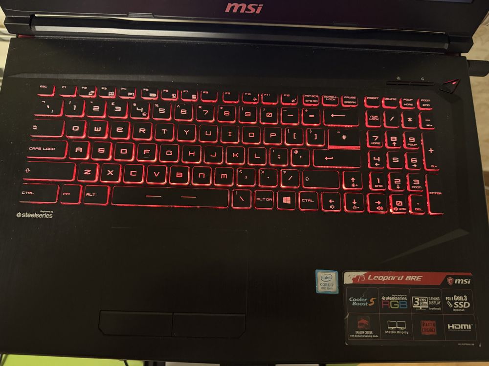 MSI GP73 Leopard 8RE