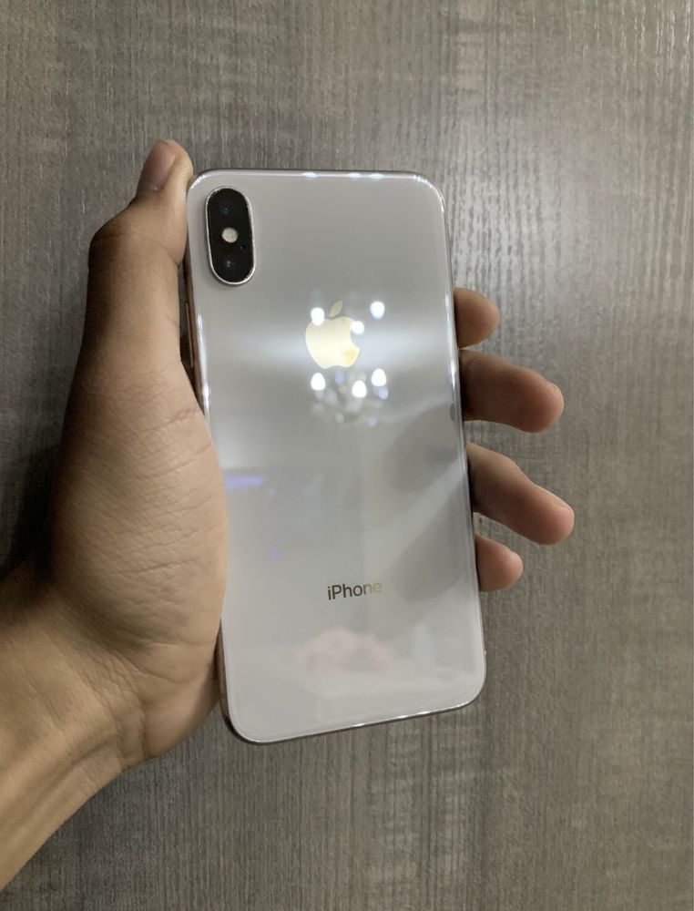 Iphone x в отличном состояний!срочно!