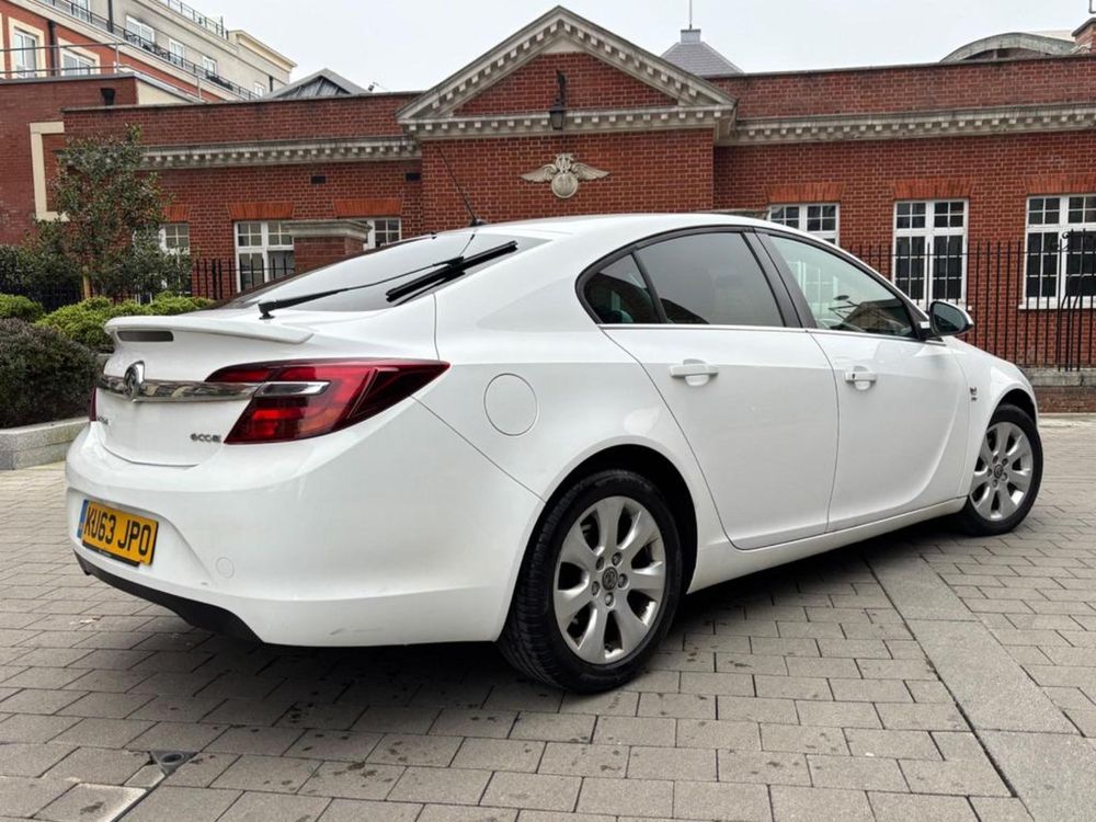 Opel insignq ДЕСЕН ВОЛАН !