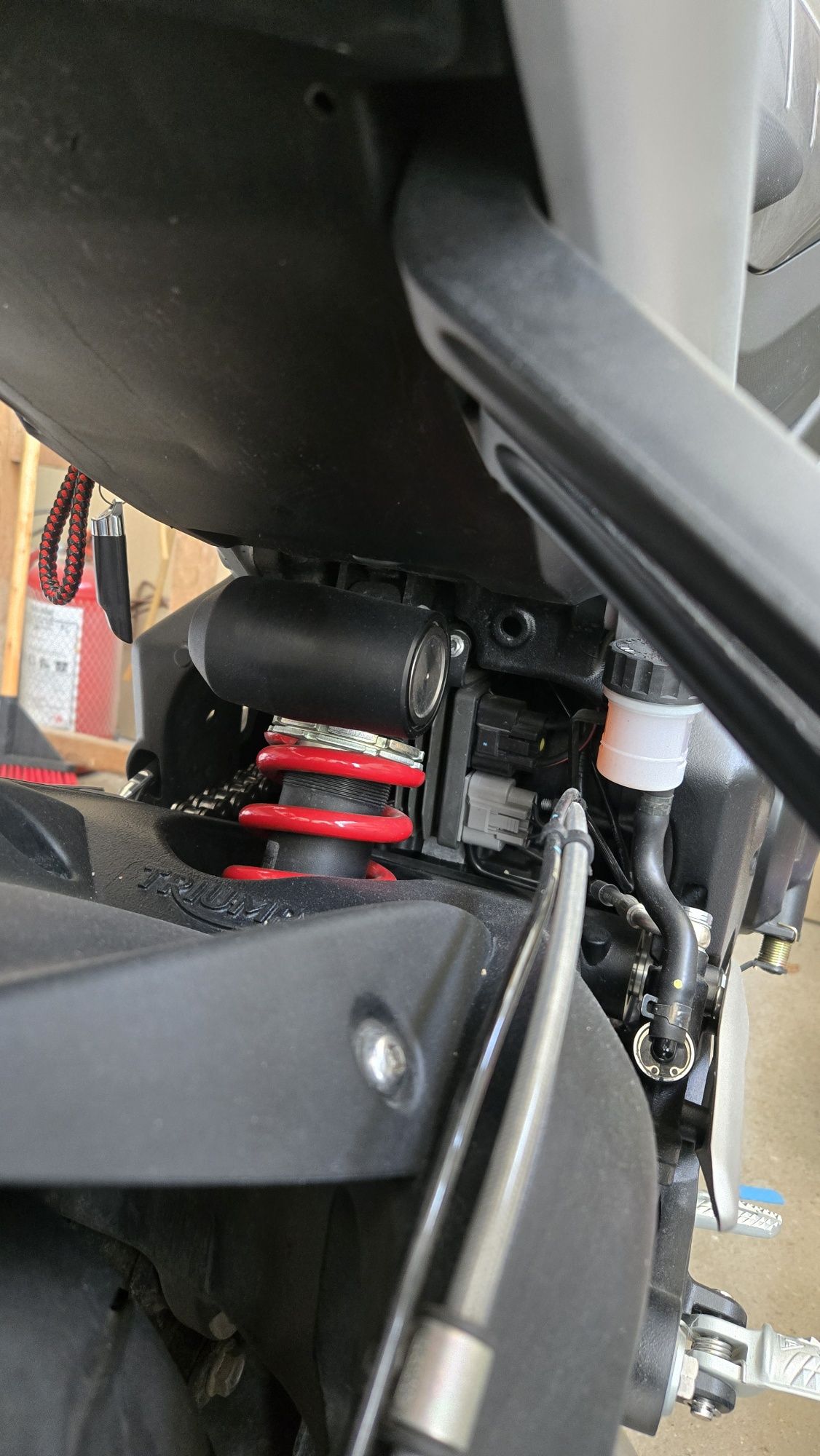 Triumph street triple 765R din 2024