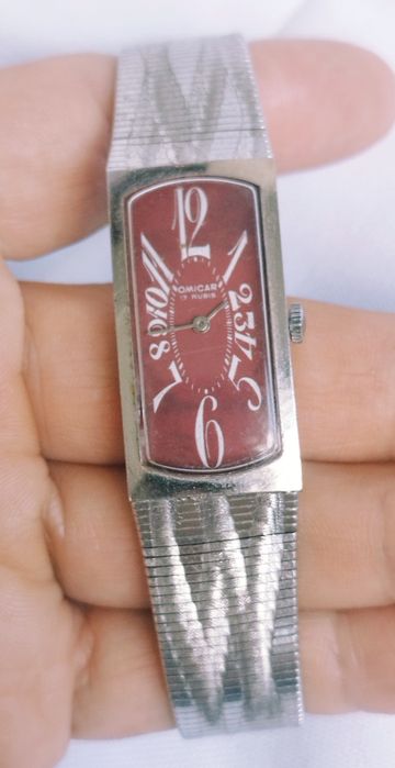 Ceas de damă vintage Omicar mecanic, 17 bijuterii, fabricat în Elveția