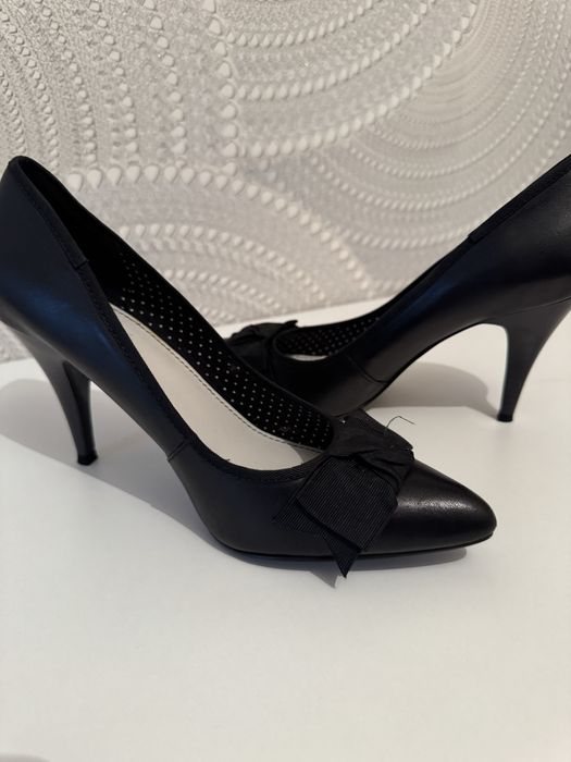 Продам новые туфли