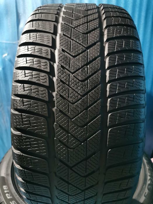 225 45 18 - 255 40 18 pirelli runflat m+s 4 buc