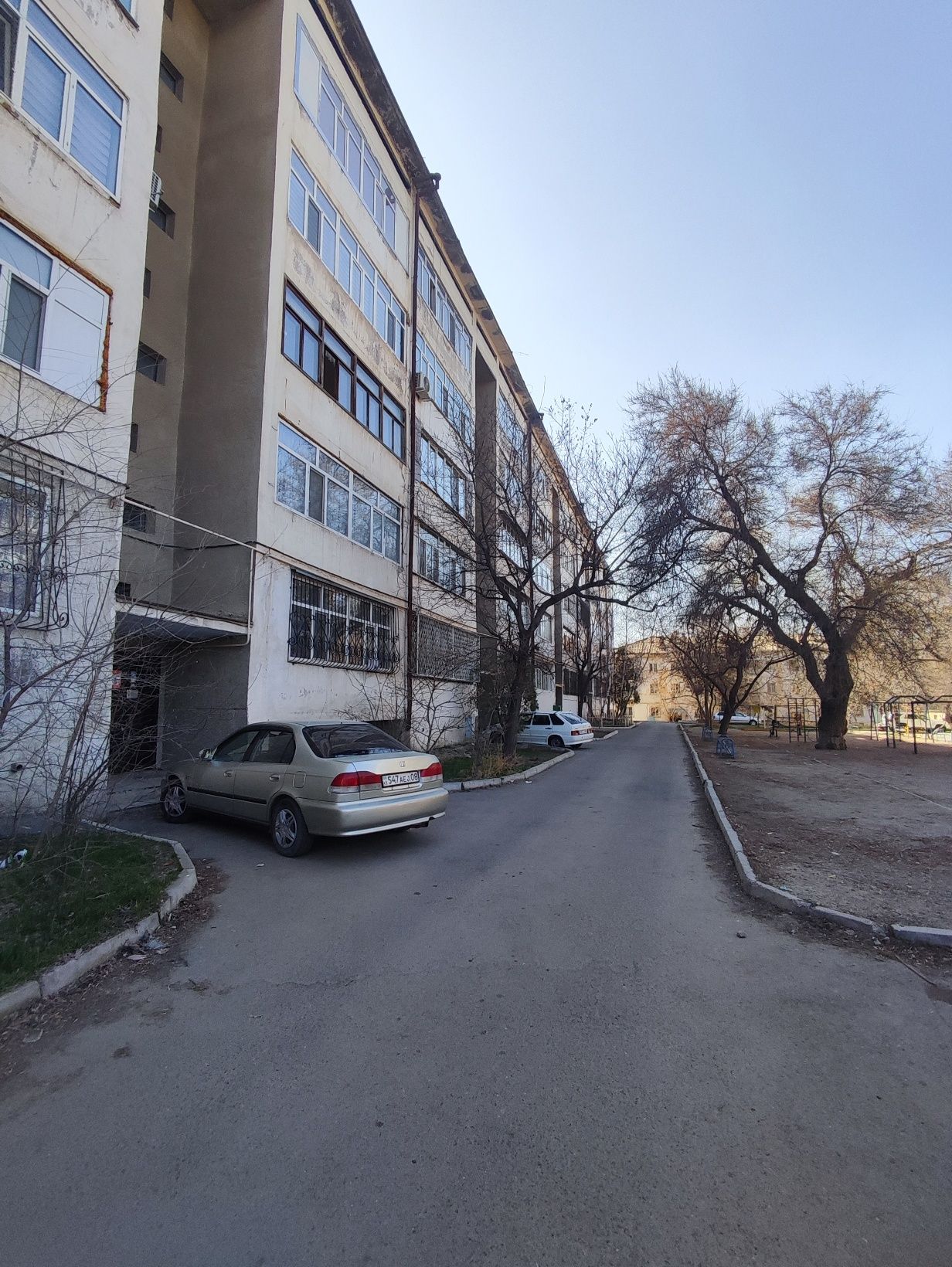 3-х комн. Кирпич лоджия 2*6, балкон Толе би 76