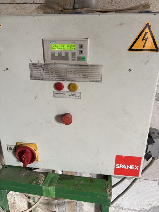 Presa brichete rumegus