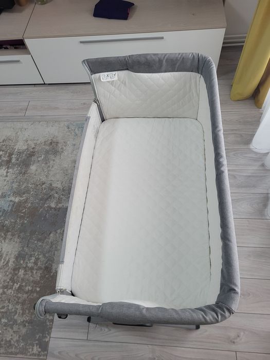 De vânzare patut copii cu saltea,gri