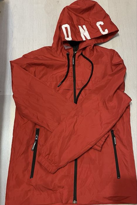 Мъжка ветровка Moncler