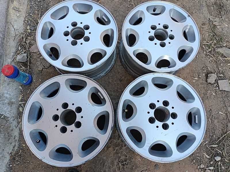 Продам оригинальные легкосплавные диски на автомашину Mercedes