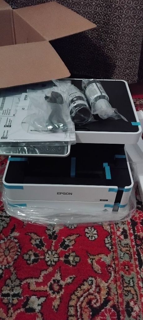 Ishlatilmagan printer yangi.