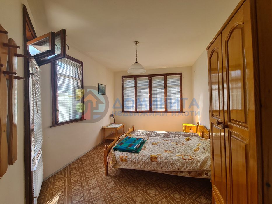 Чудесна къща, гр. Приморско, вилната зона